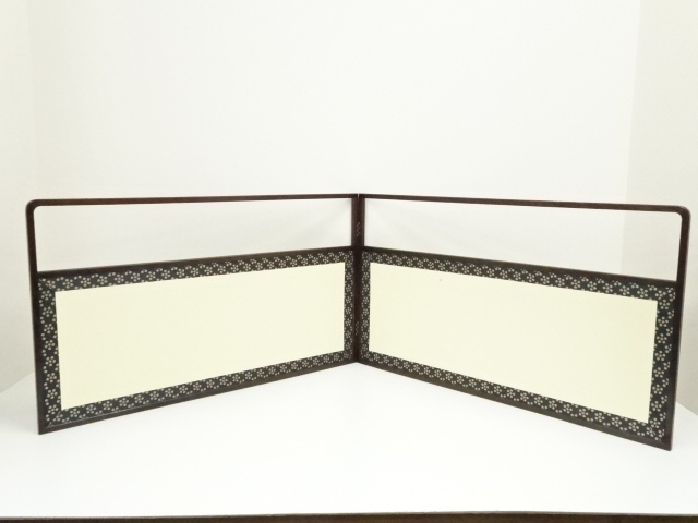 利休梅・網代風炉先屏風（箱付）